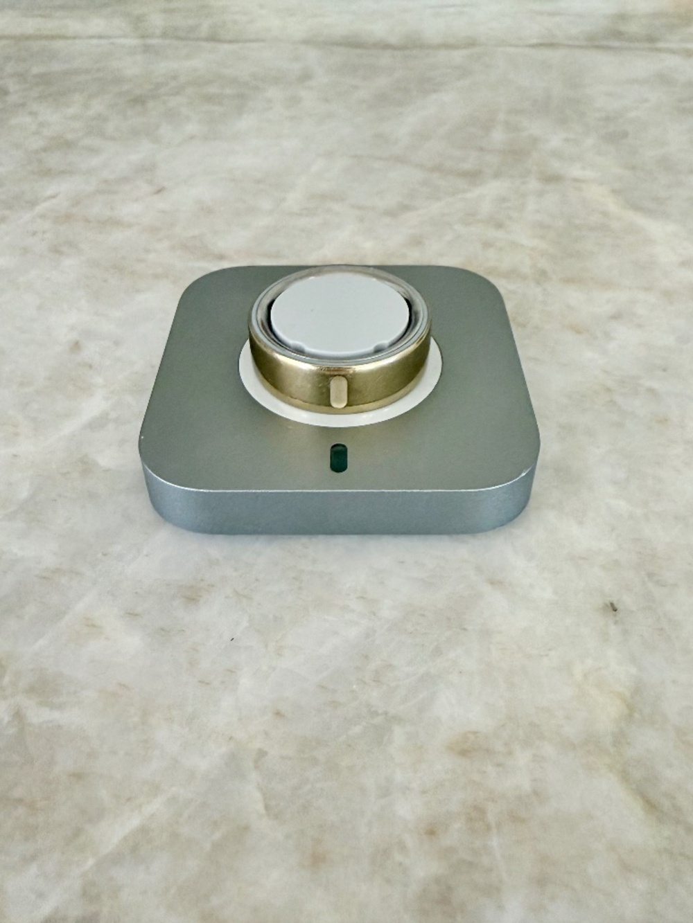 Oura ring Gen 4 size 9 Gold